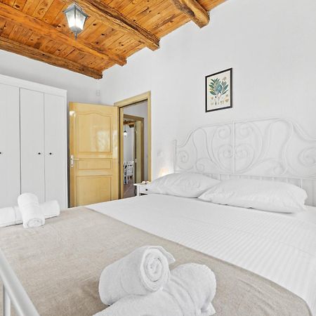 Villa Brioni With Pool By Rentistra Cabrunici Luaran gambar
