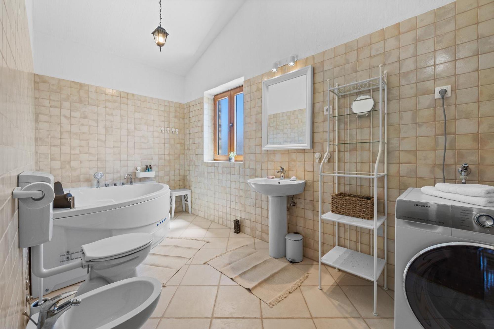 Villa Brioni With Pool By Rentistra Cabrunici Luaran gambar