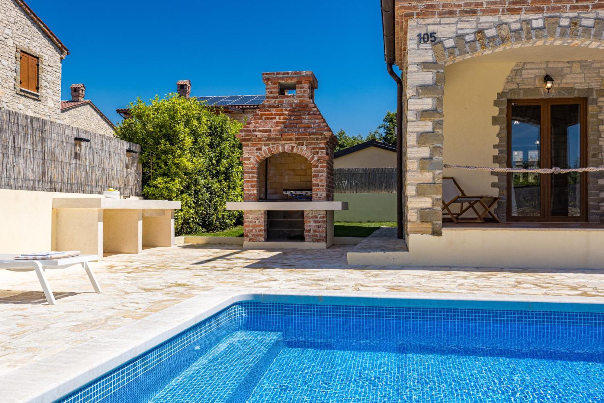 Villa Brioni With Pool By Rentistra Cabrunici Luaran gambar
